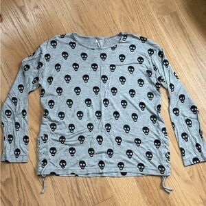 Flowers by Zoe Long Sleeve Top, Gray w Cute Skull Print, Girls, Sz M, worn once